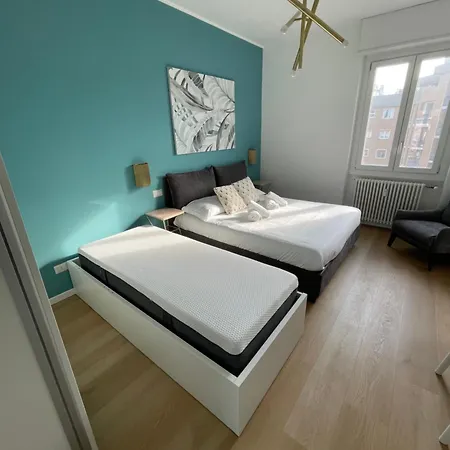 Trilocale Con Vista E Due Bagni Metro Blu Piazza Frattini Apartment Milan Exterior photo