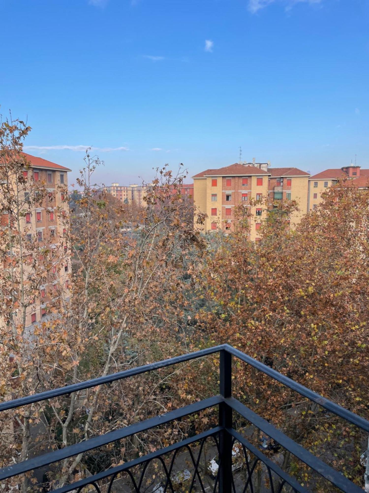 Apartamento Trilocale Con Vista E Due Bagni Metro Blu Piazza Frattini Milán